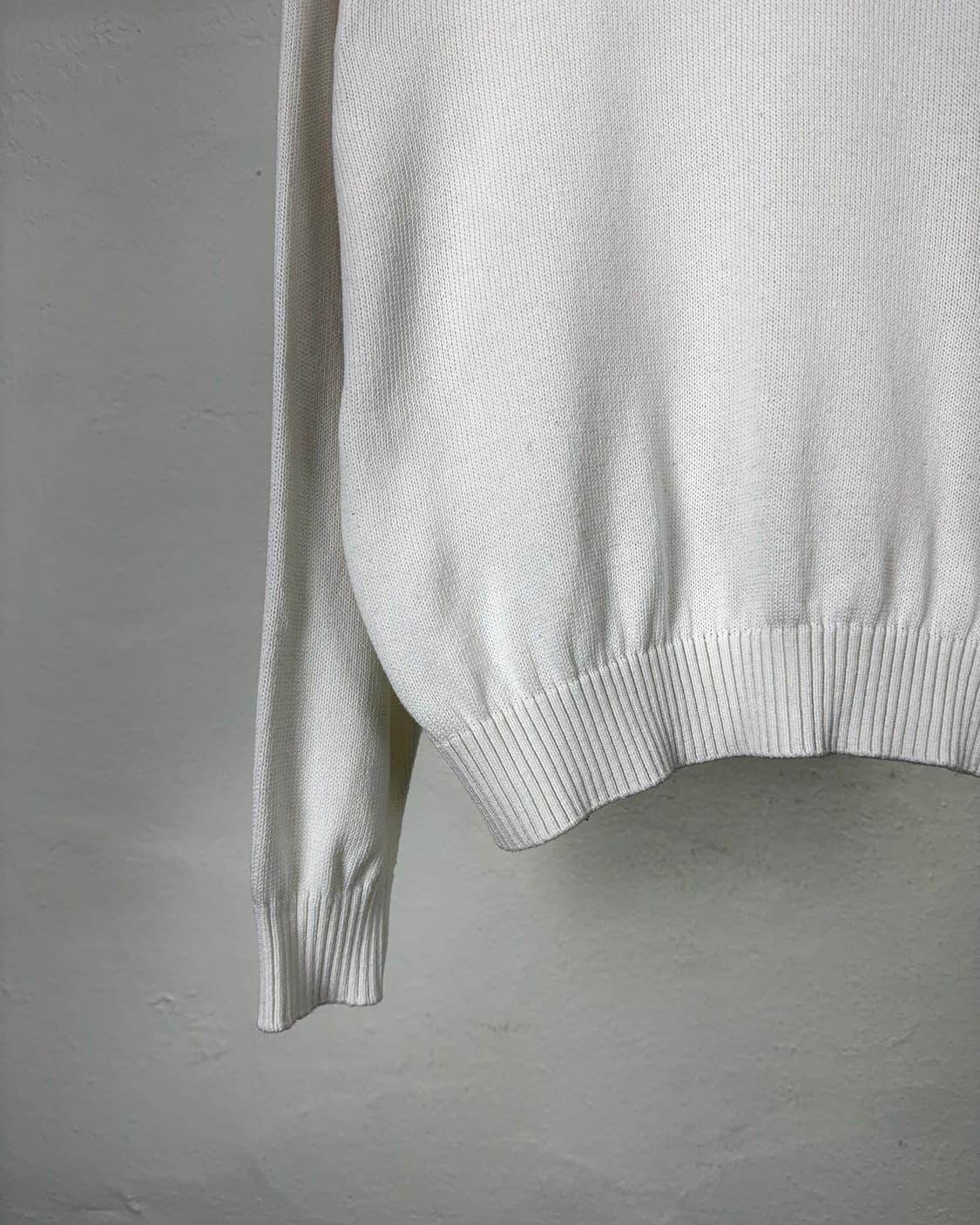 네이버후드 화이트 클래식 로고 크루넥 스웨트 셔츠 상품이미지4