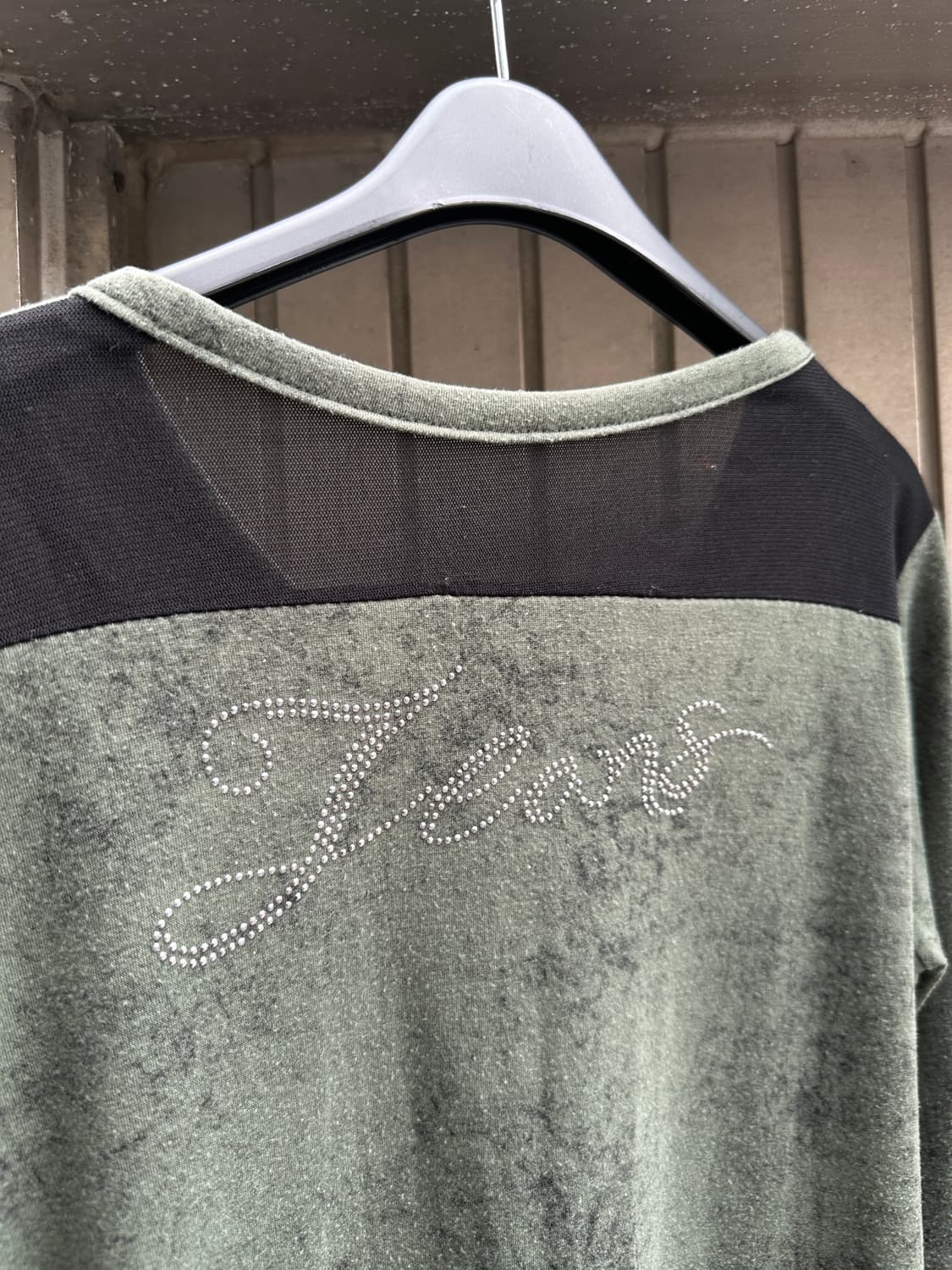 Side shirring detail khaki long sleeve 상품이미지7