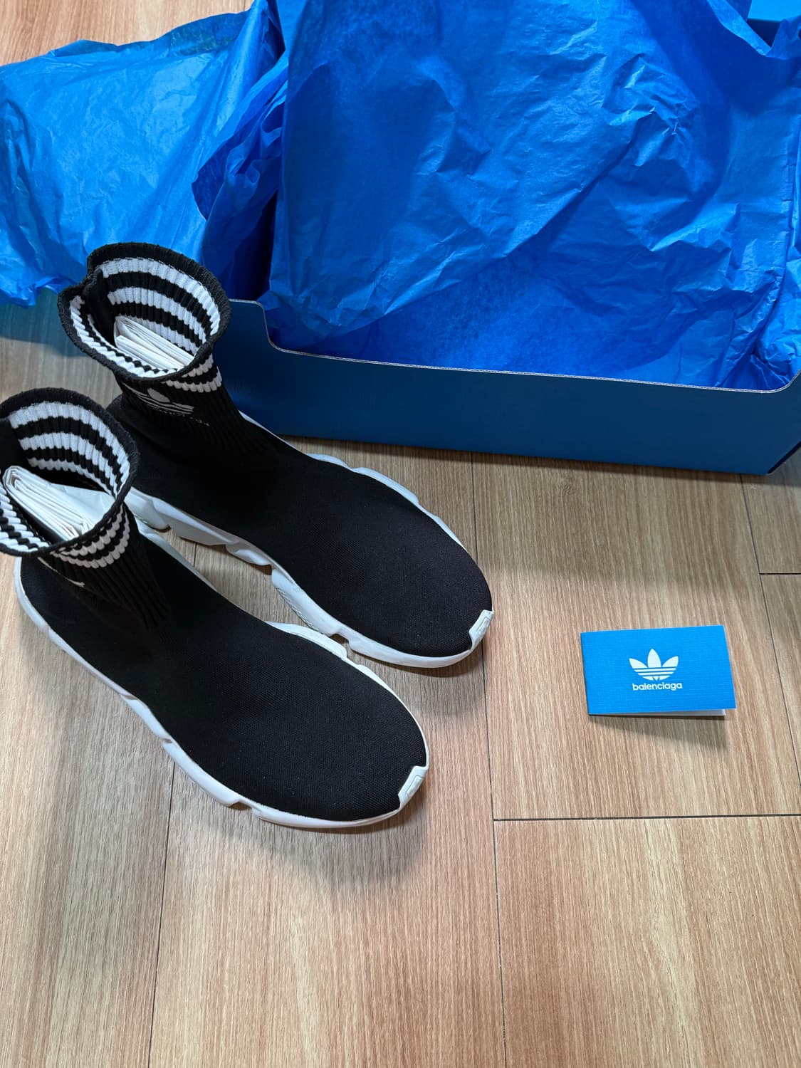 [EU43] 발렌시아가 x 아디다스 스피드러너 상품이미지5