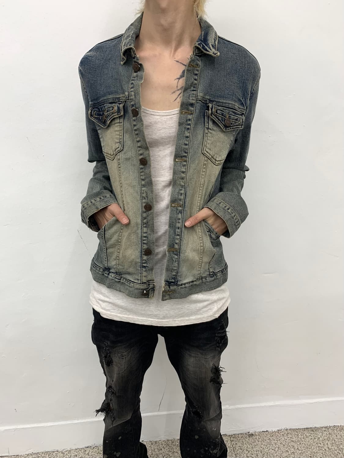 Sand washed denim jacket  상품이미지1