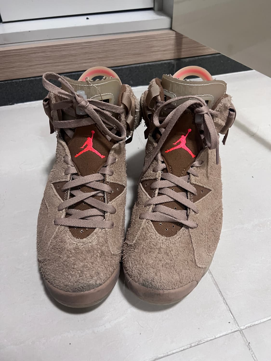 조던 6 트래비스 스캇 상품이미지2