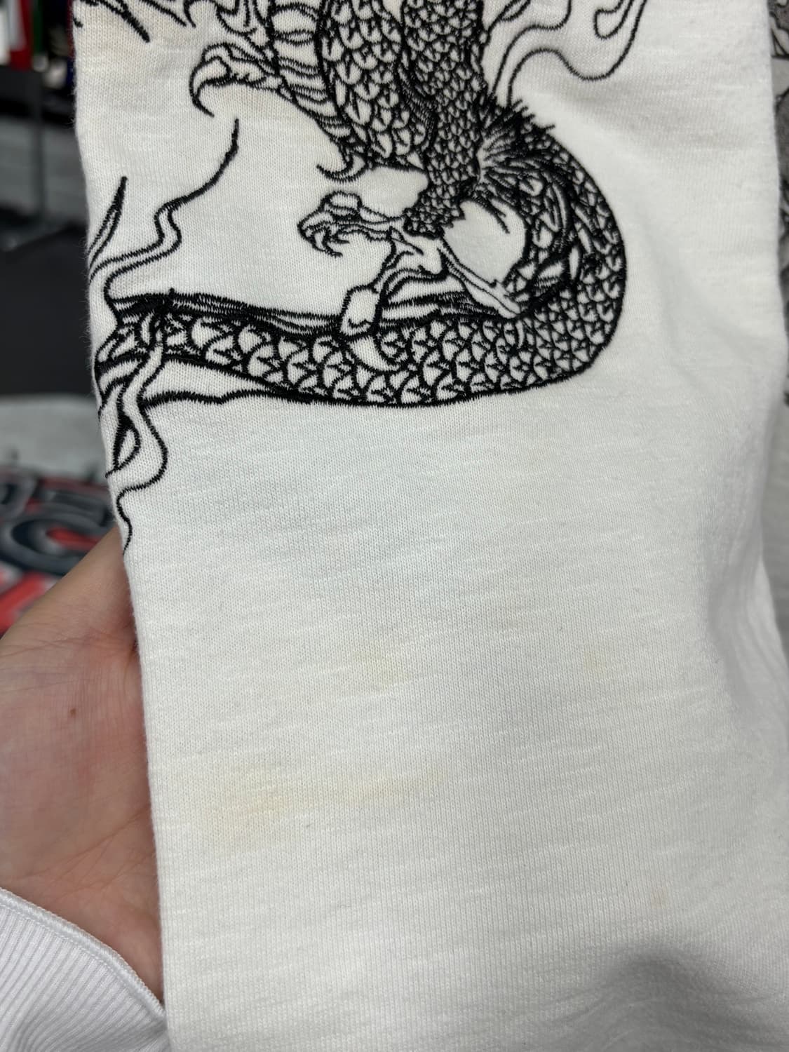 카라쿠리 타마시 오리엔탈 화이트 후드집업 상품이미지10