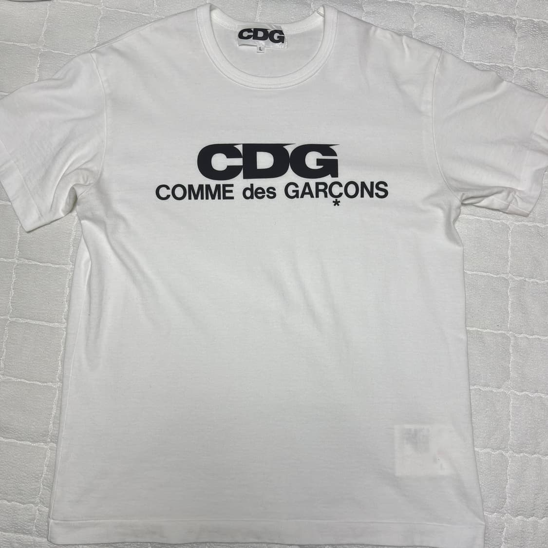 CDG 로고 티셔츠 화이트 상품이미지2