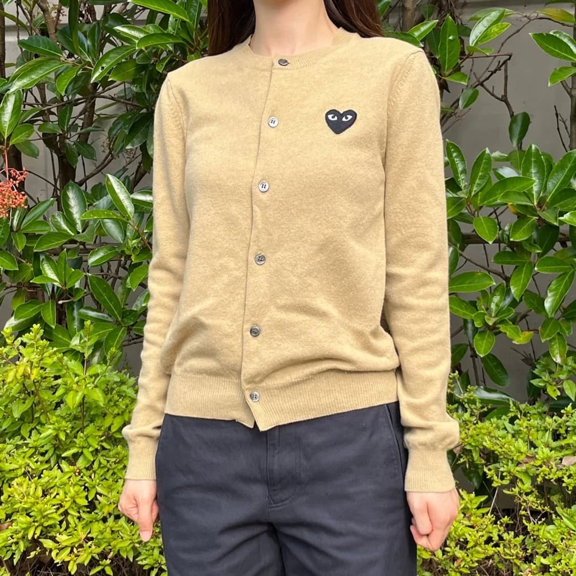 꼼데가르송 우먼스 하트 로고 니트 가디건 PN8209 상품이미지2