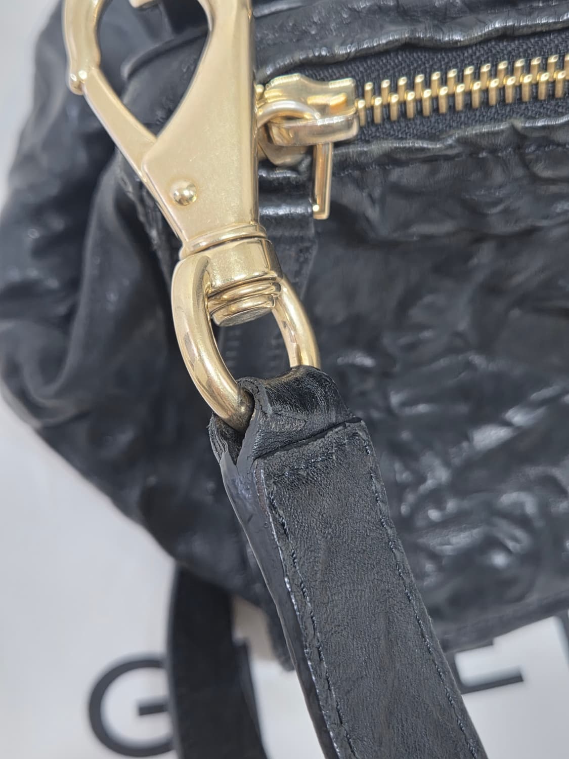 지방시 블랙 램스킨 금장 판도라 링클 미듐 2WAY 상품이미지8