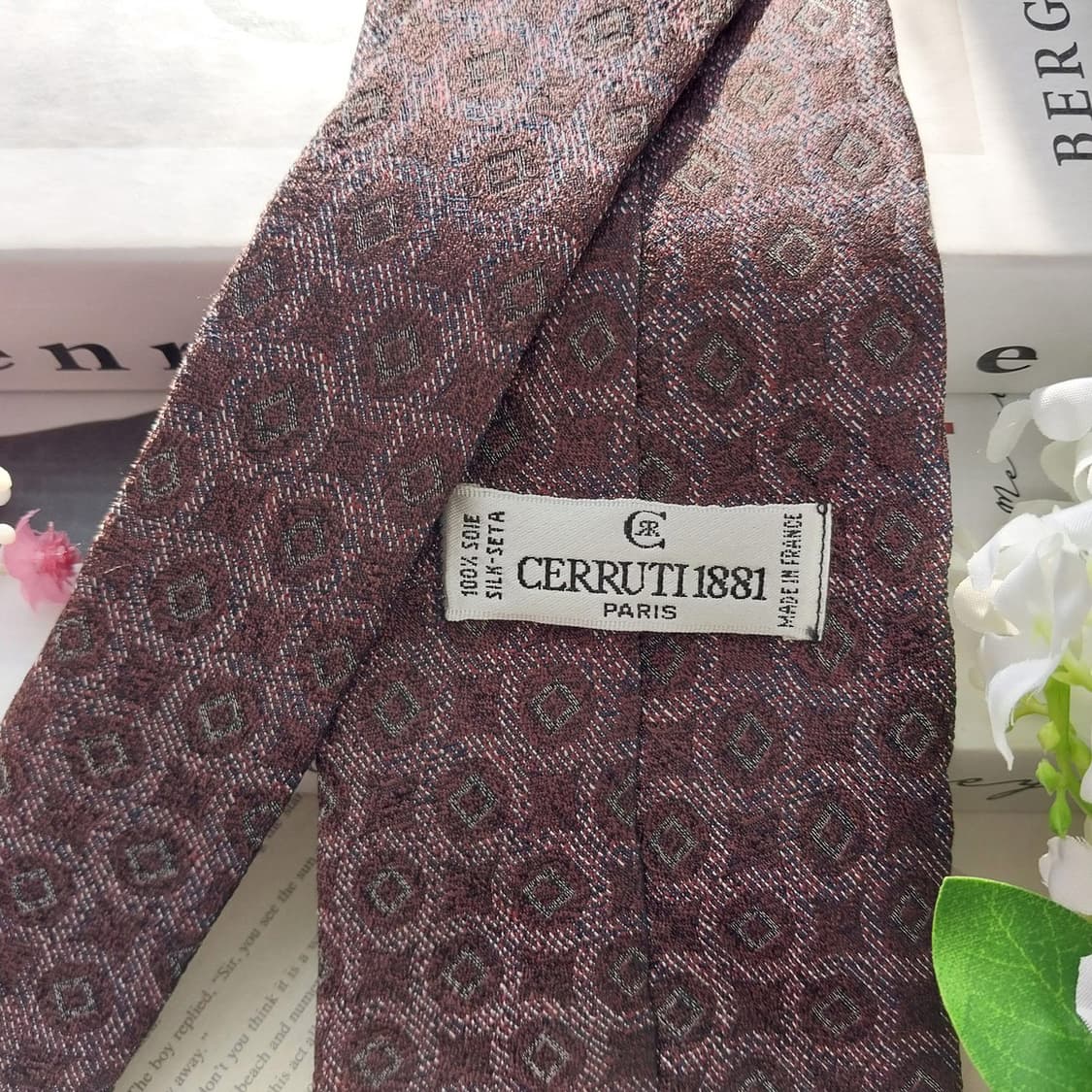 세루티 실크 자카드 지오메트릭 넥타이 9.8cm A+등급 K1520
 상품이미지7