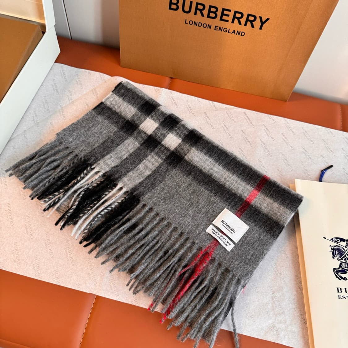 버버리 리버서블 스카프 100% 램스울
 상품이미지1