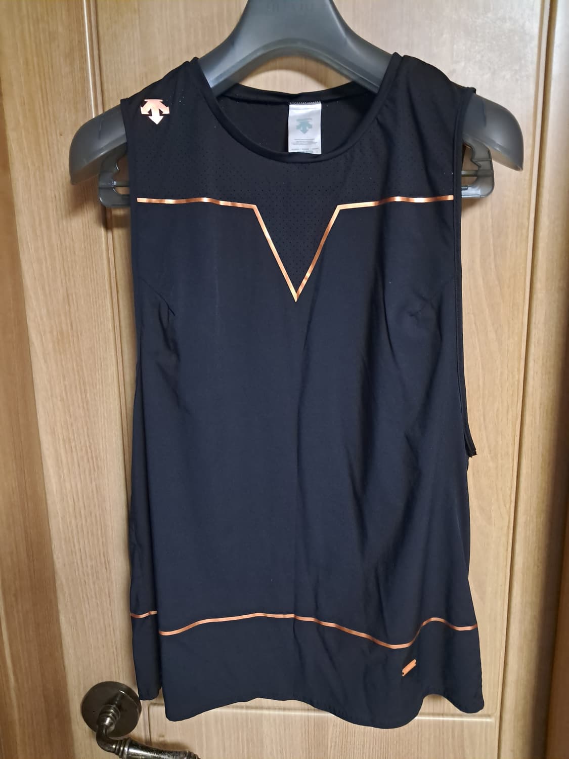 데상트 민소매티 여성S 상품이미지2