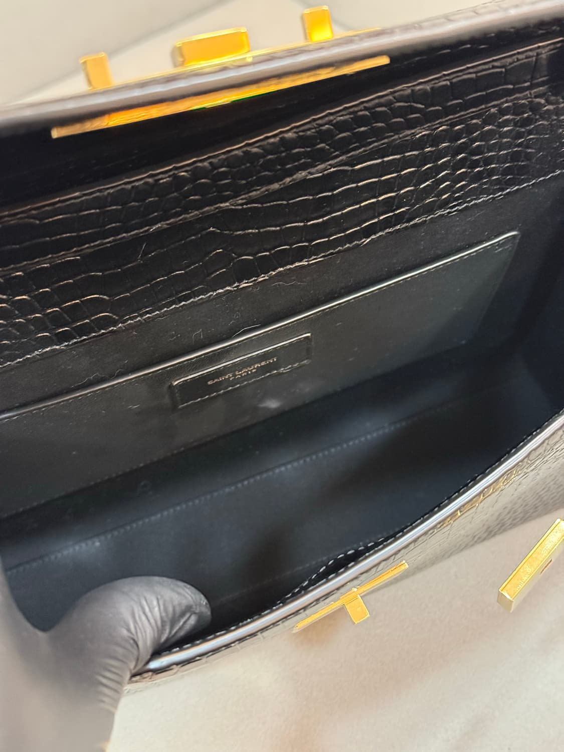 생로랑 블랙 크로커다일 엠보스 맨해튼 숄더백 상품이미지4