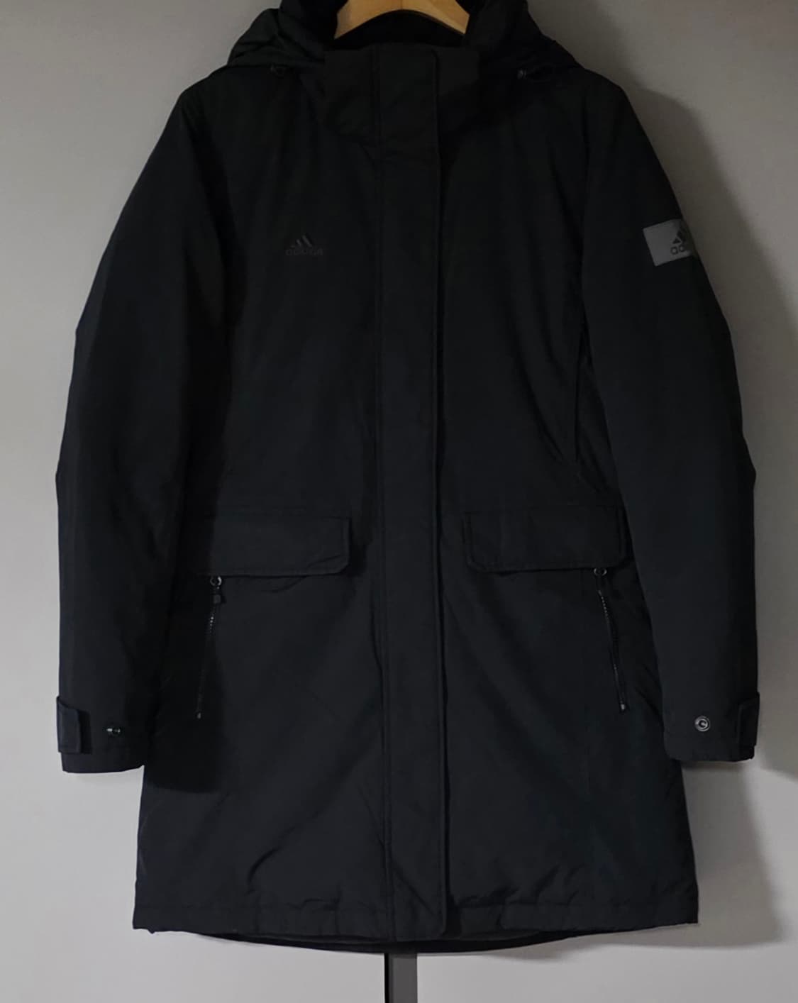 아디다스 여성 덕다운 롱점퍼패딩. 싸이즈 95 상품이미지2