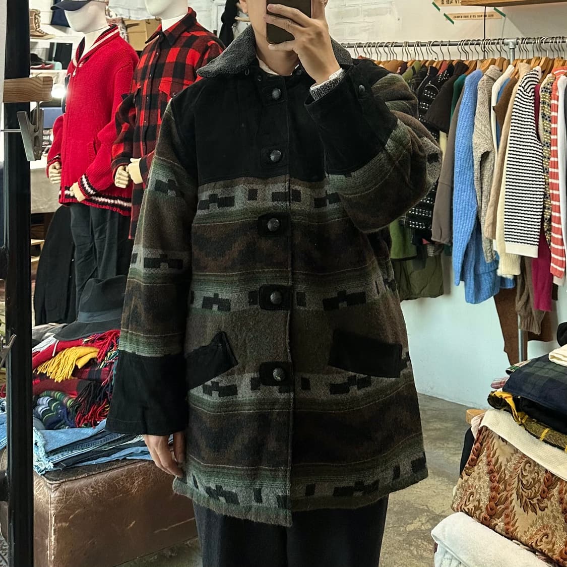 (착용컷) DARJE 스웨이드 패턴 자켓 (남성용 105) 상품이미지3