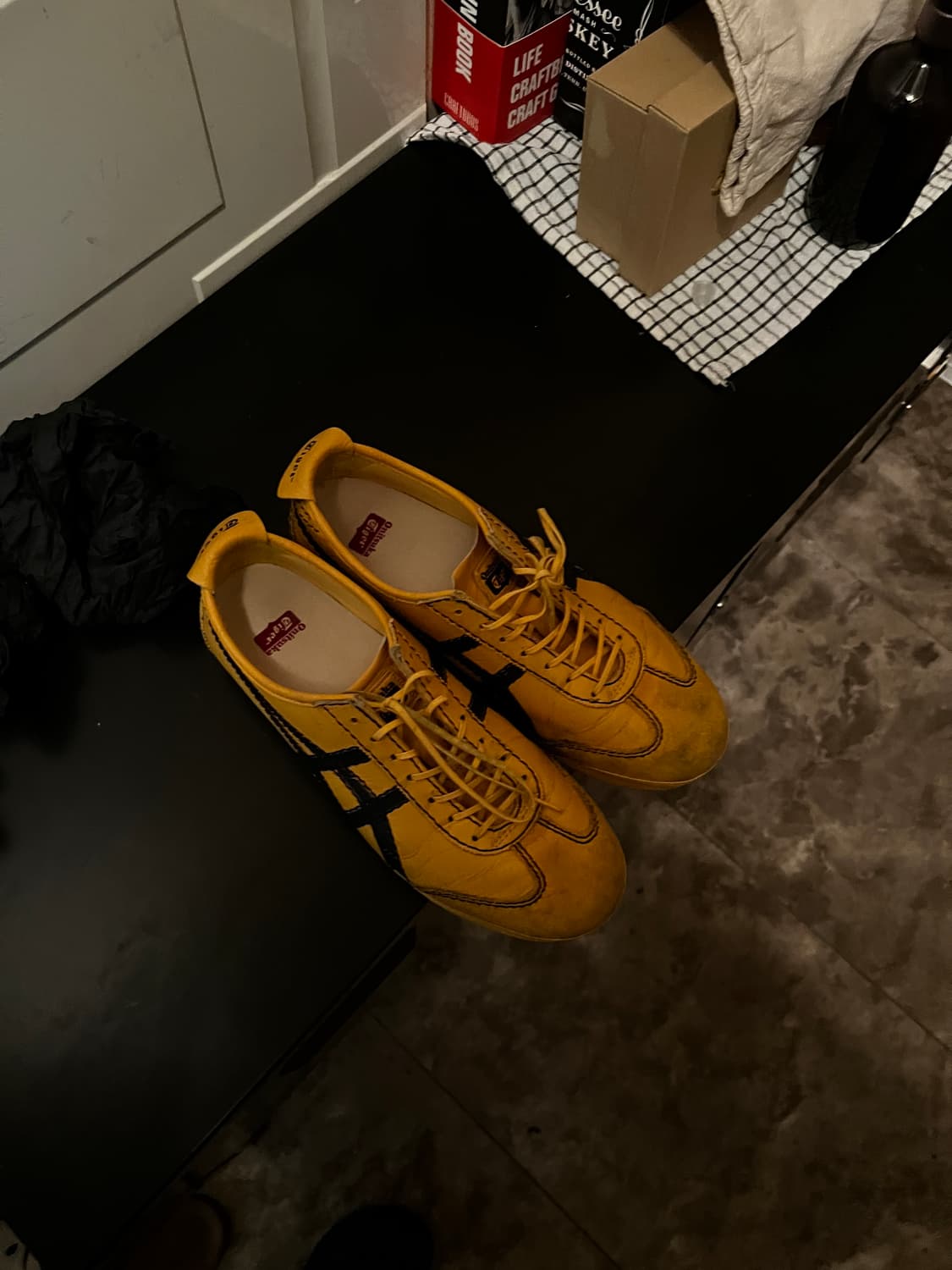 오니츠카타 상품이미지1