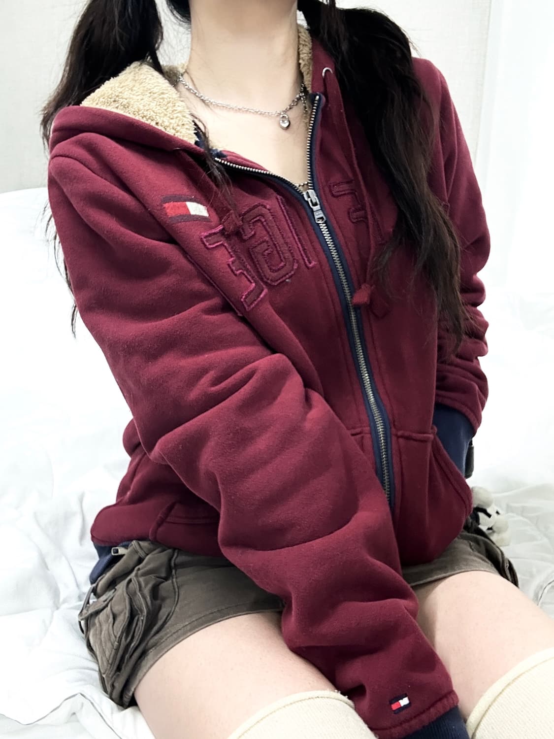 타미힐피거 빅로고 버건디 양털 후드집업 상품이미지3