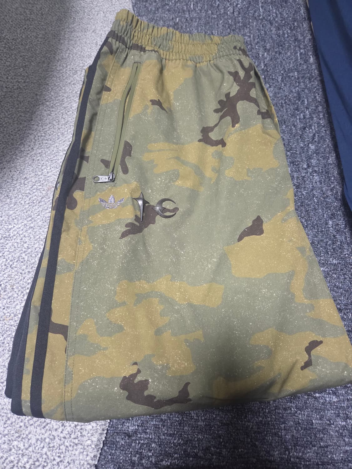 아디다스 떠그클럽 트랙팬츠 상품이미지1