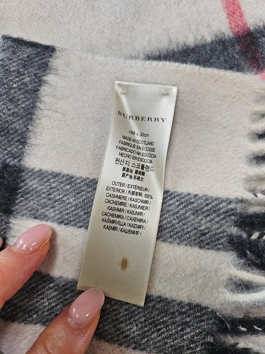 버버리 클래식 체크 머플러(정품) 상품이미지7