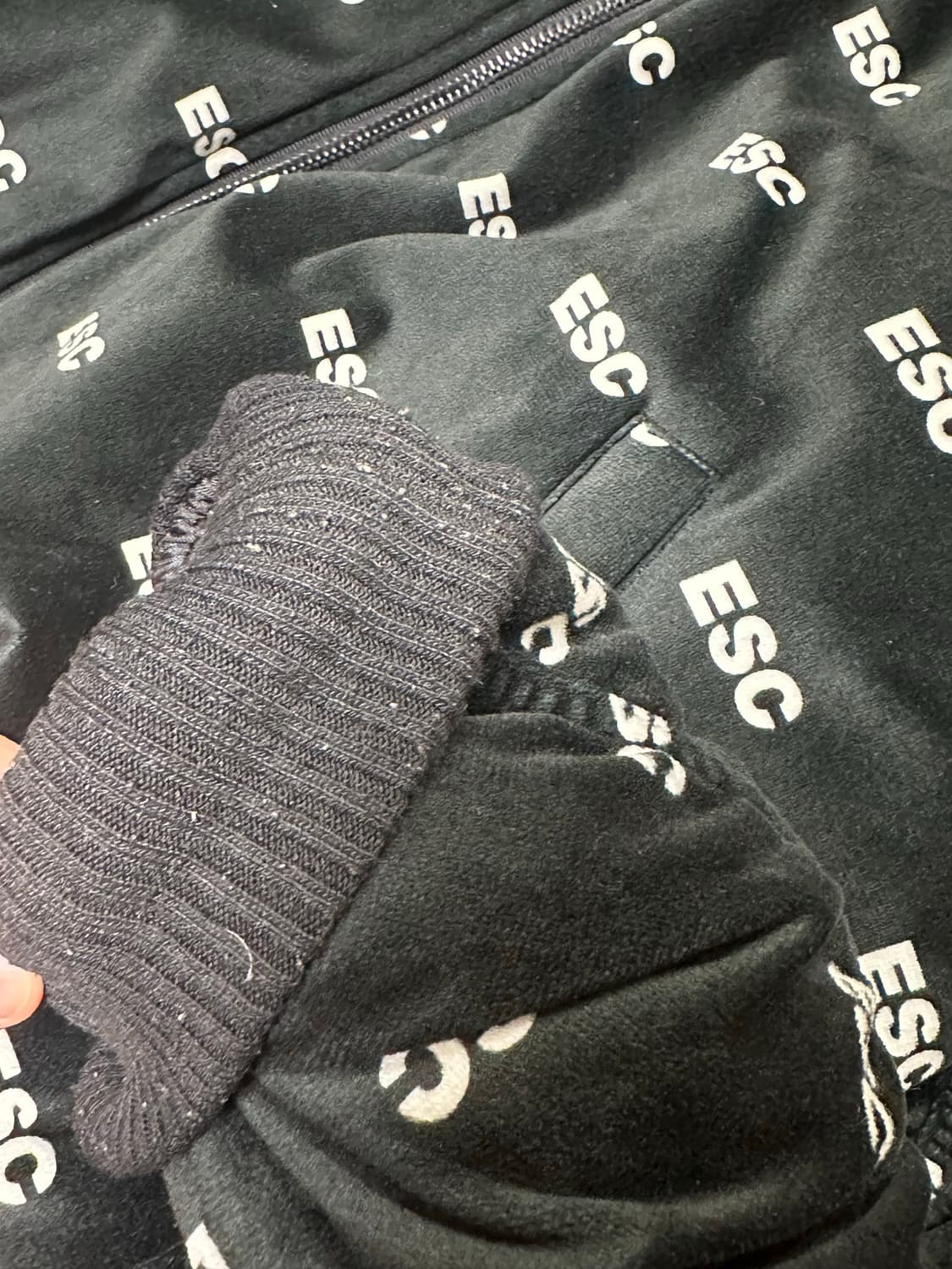 ESC studio 벨벳 크롭 봄버점퍼 상품이미지4