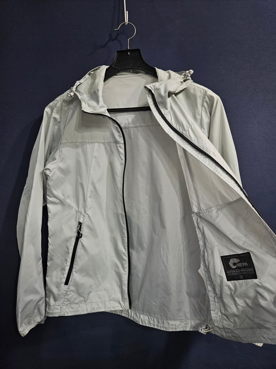네파 라이트그레이 남성 슬림핏 95 홑겹 등산복 바람막이 자켓  상품이미지8