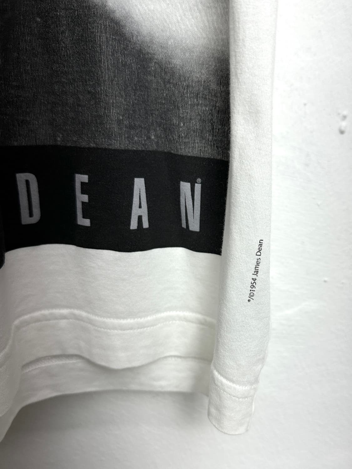 Dolce & Gabbana James Dean Portrait V-Ne 상품이미지8