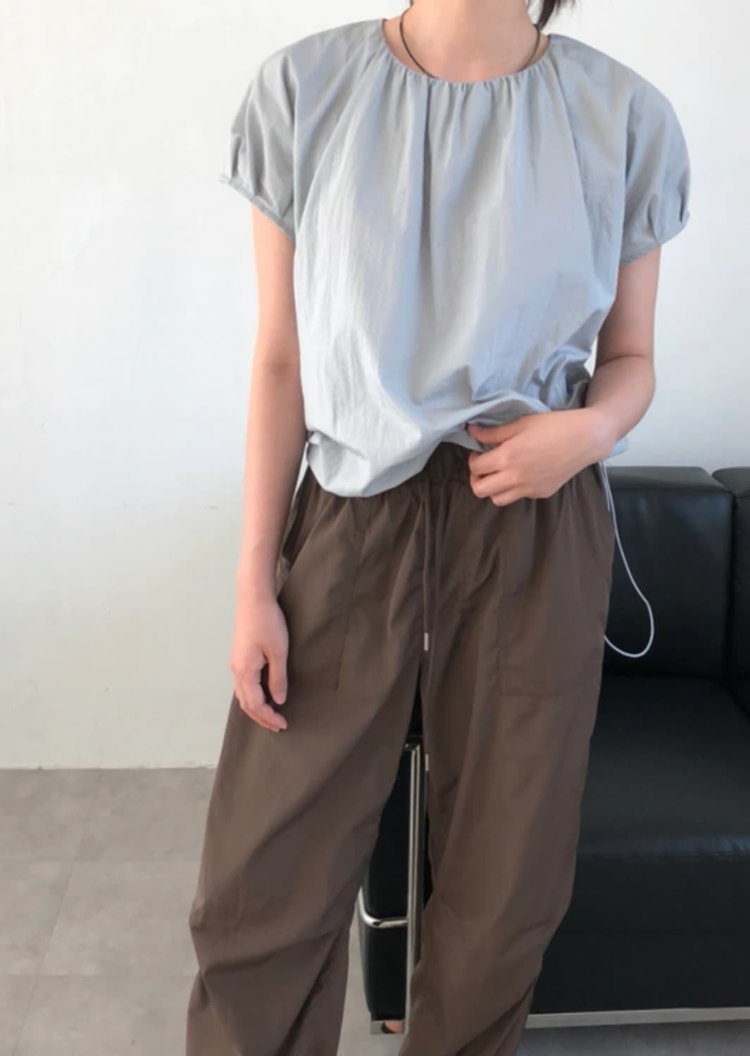 세이지블루 글로시 카고팬츠 브라운 상품이미지3