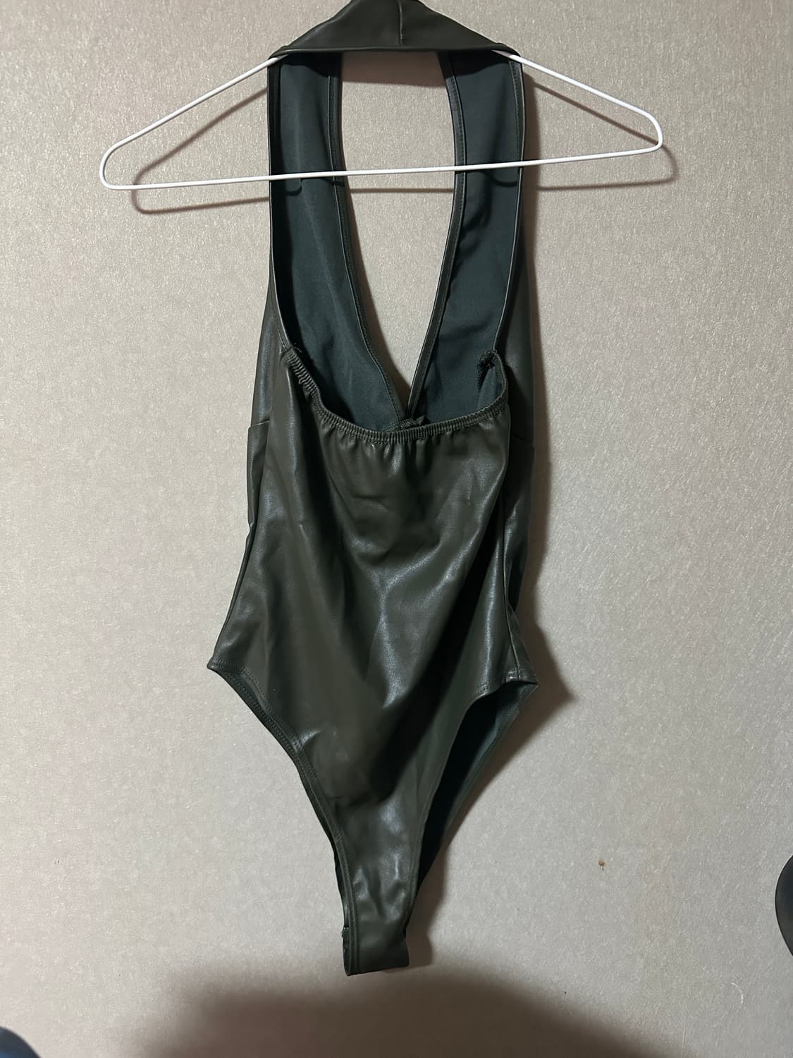 PLT 카키 레더 바디수트 UK6 상품이미지3