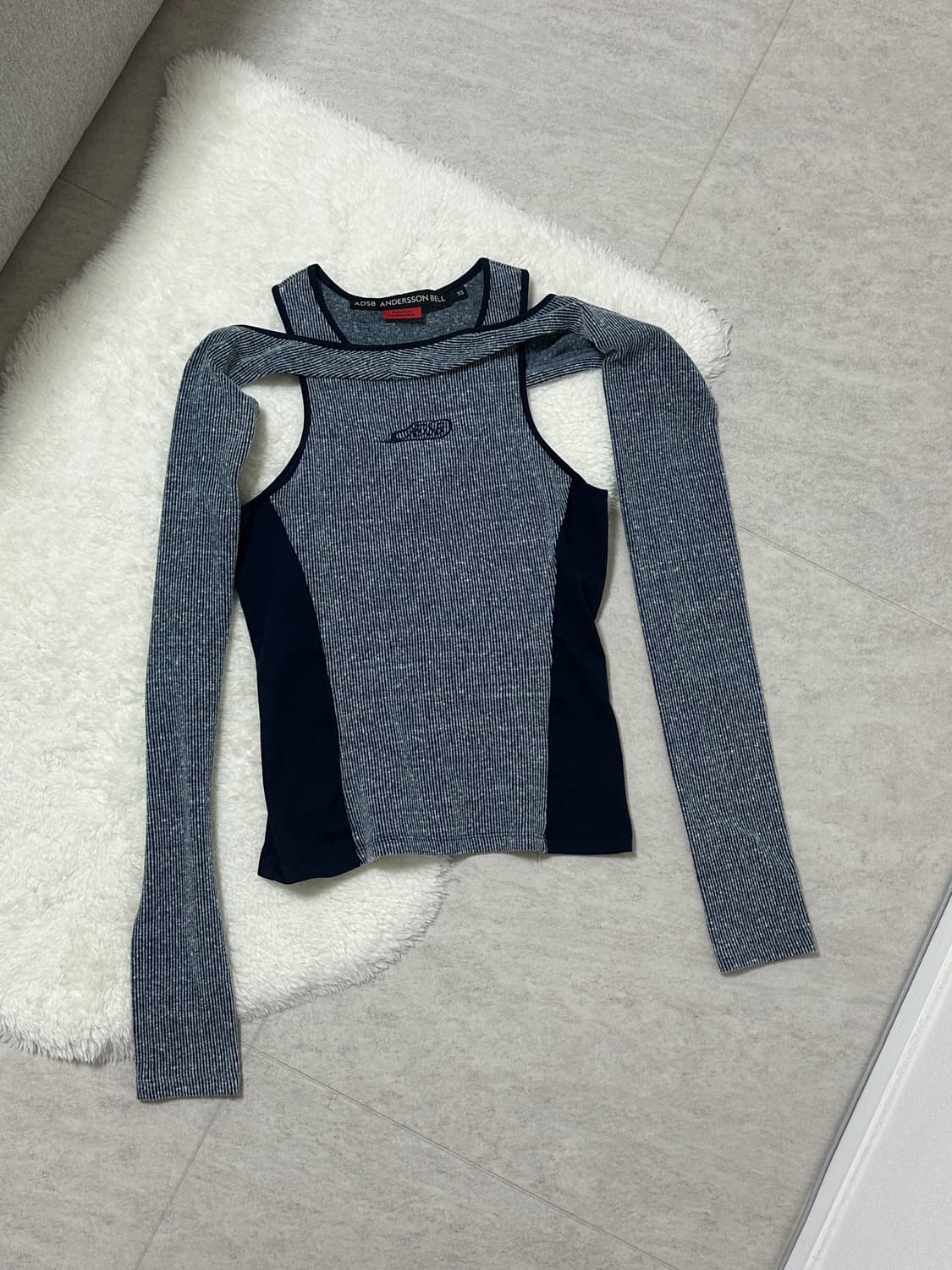 앤더슨벨 리나 컷아웃 레이어드 탑 XS  상품이미지2