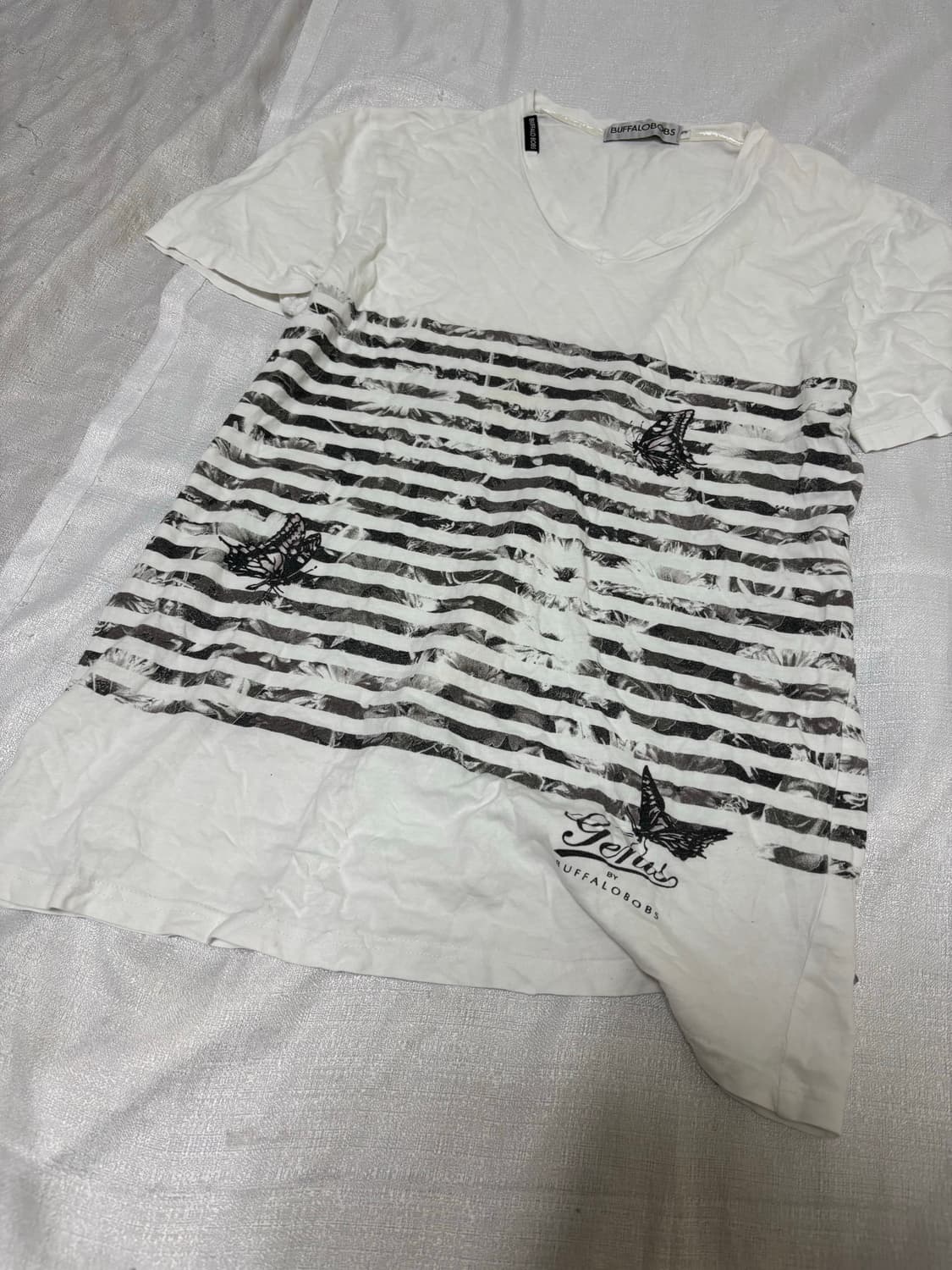 “Buffalo Bobs” 00’s Print V-Kei Mood Tee 상품이미지7