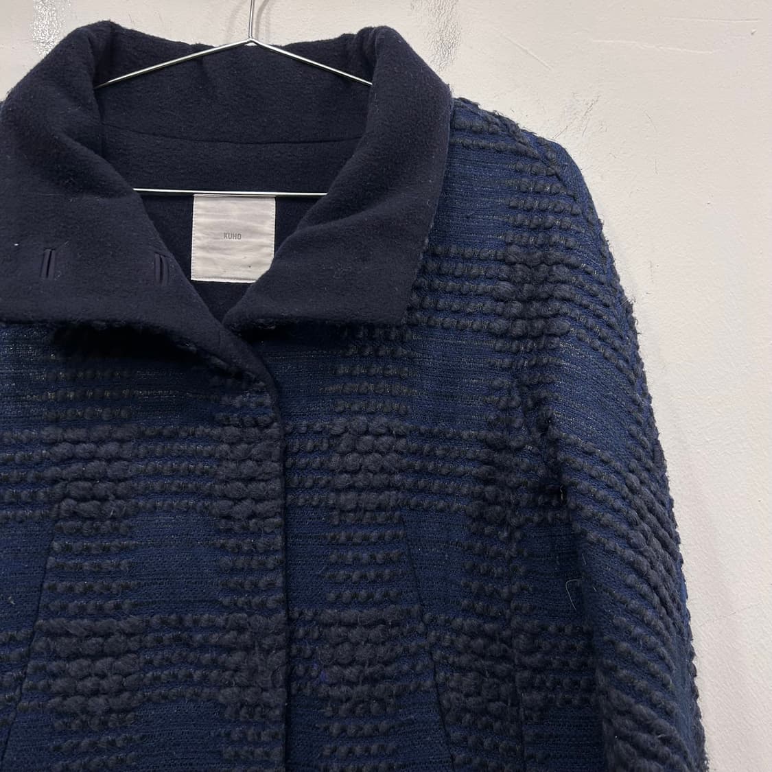 구호 울 네이비 텍스처 하이넥카라 롱코트 상품이미지1