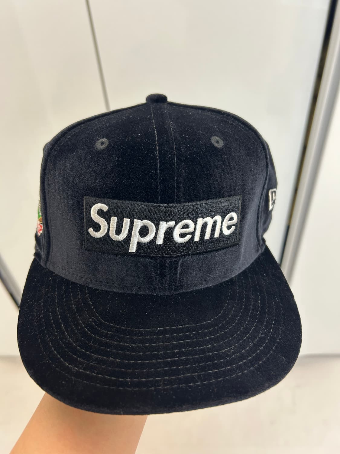 슈프림 뉴에라 모자 2피스 일괄 판매합니다 상품이미지6
