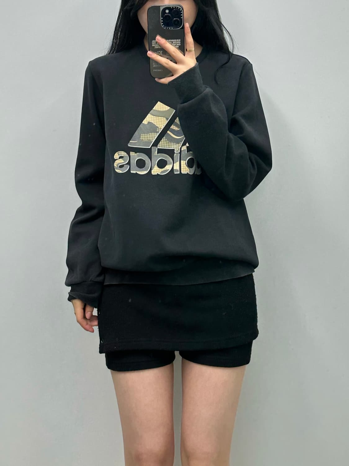 아디다스 카모 빅로고 블랙 맨투맨 상품이미지1