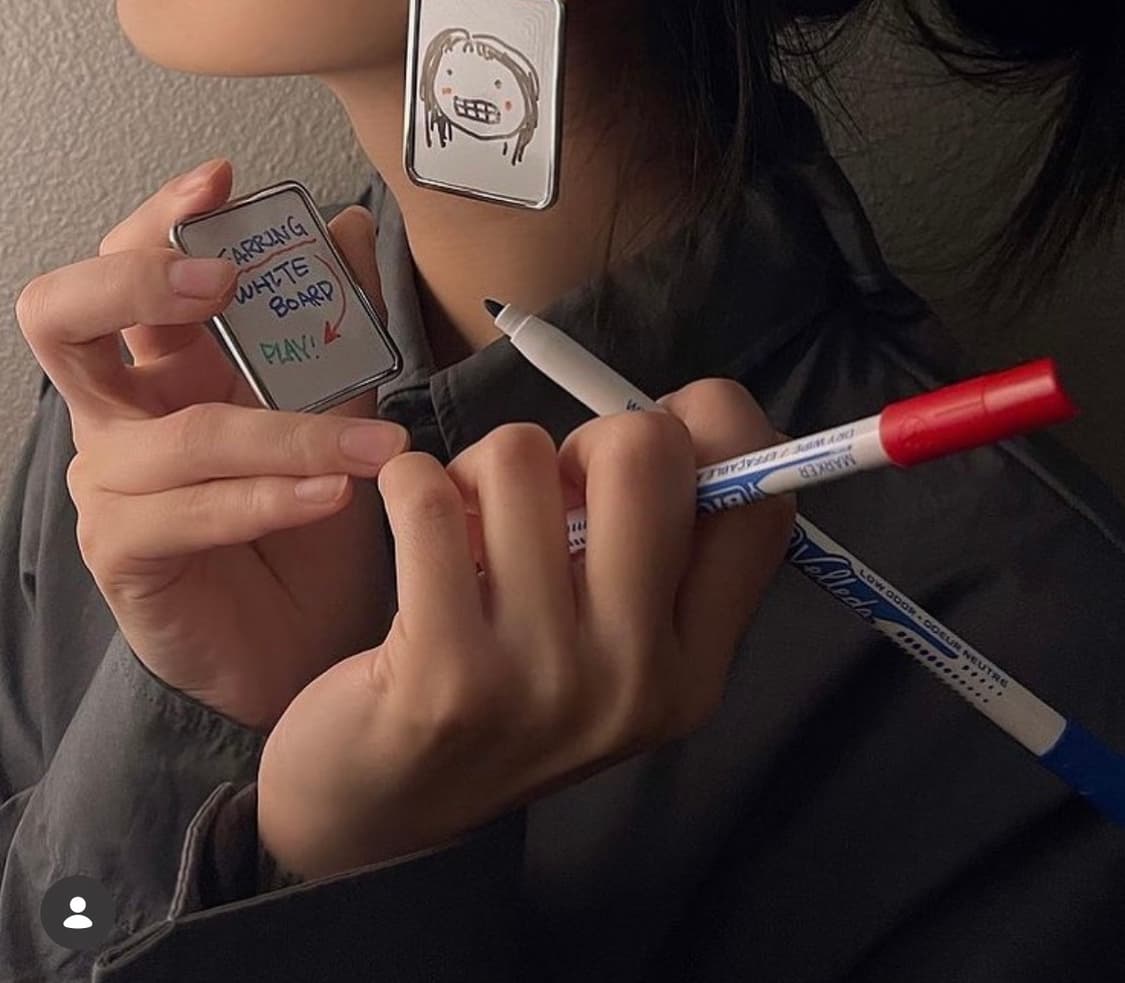 D'heygere Whiteboard Necklace 화이트보드 목걸이 상품이미지6