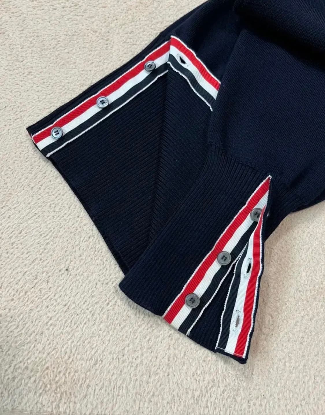 톰브라운 밀라노스티치 네이비 니트 2사이즈 상품이미지6