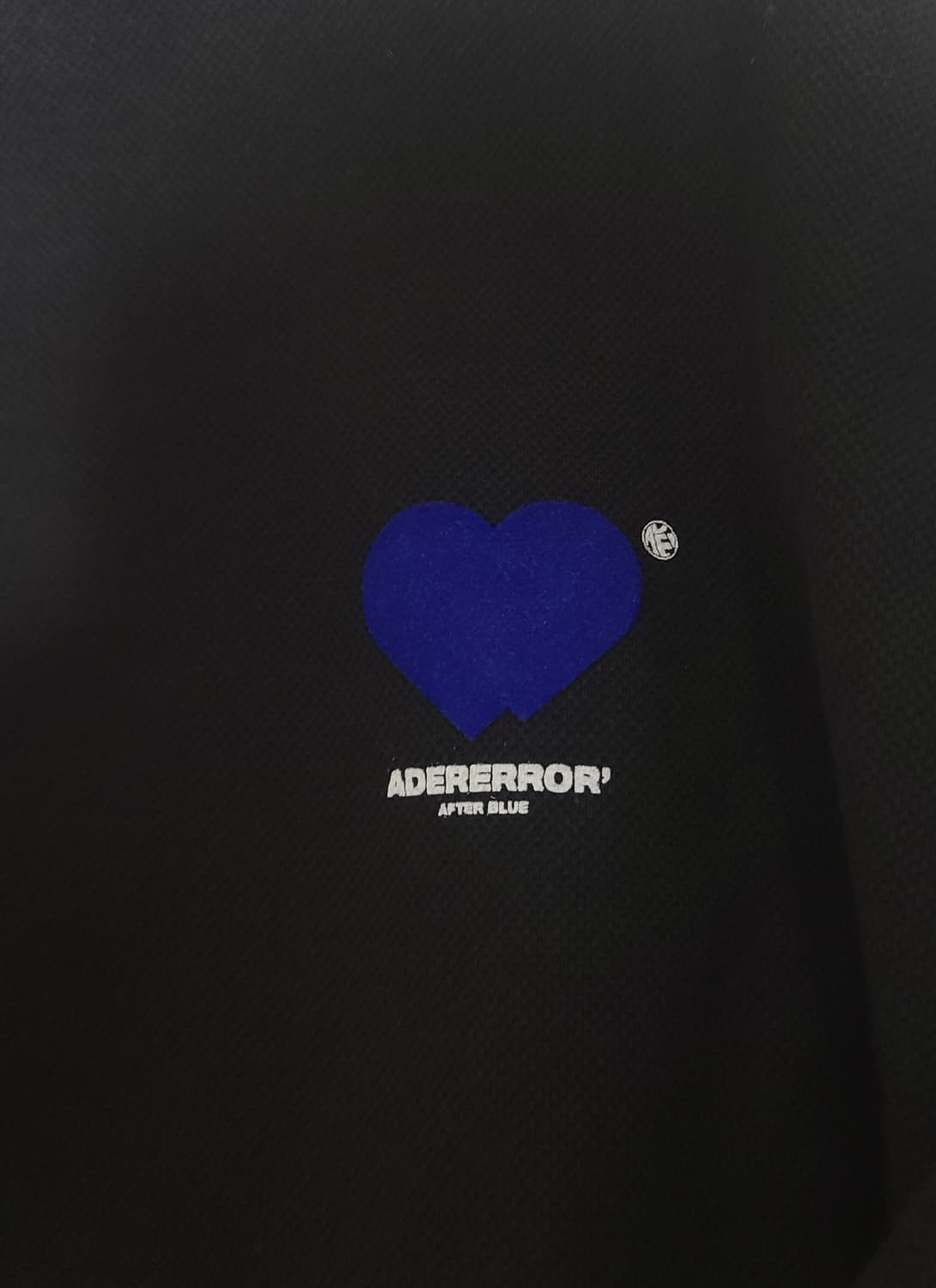 아더에러 트윈 하트 로고 맨투맨  A2 상품이미지2