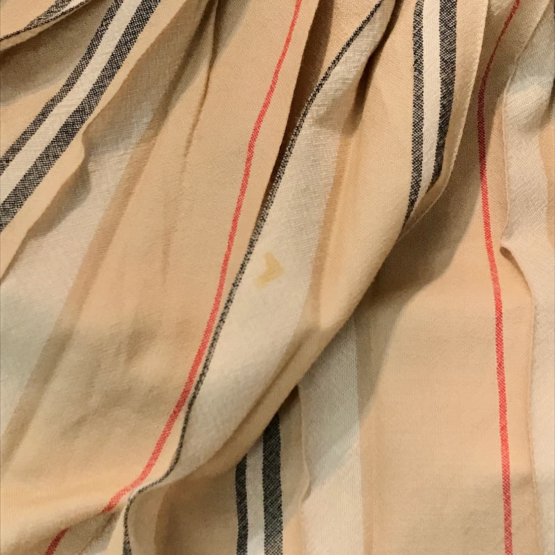 버버리 베이지 노바체크 플리츠 미디 스커트 허리 31  상품이미지7