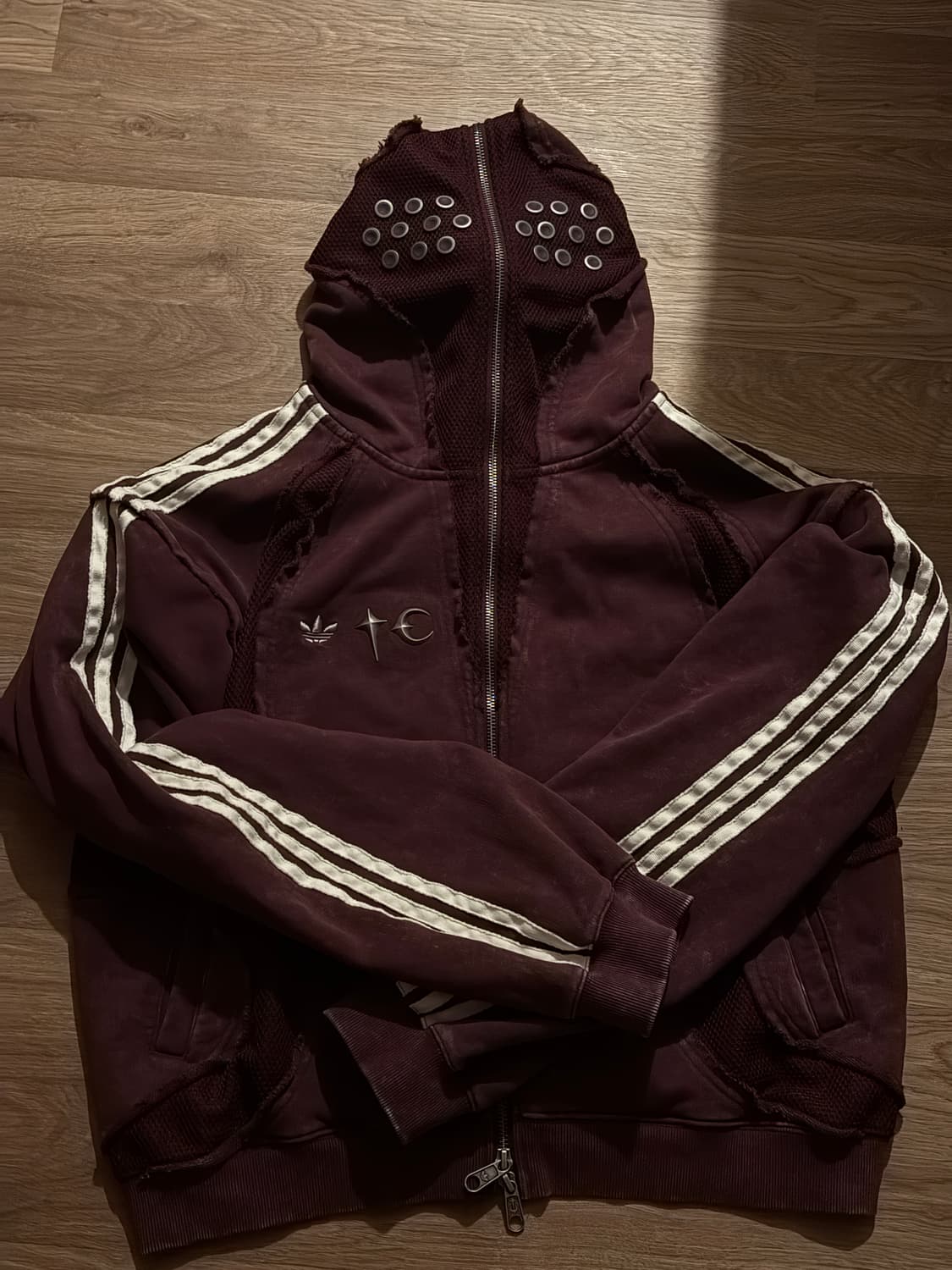 진짜 급처. 아디다스x떠그클럽 콜라보 후드집업 마룬 L 교환 상품이미지1