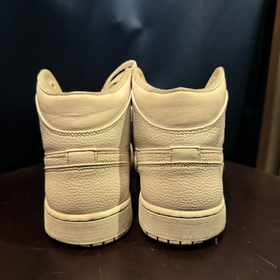 NIKE 조던 미드 트리플 화이트 상품이미지4