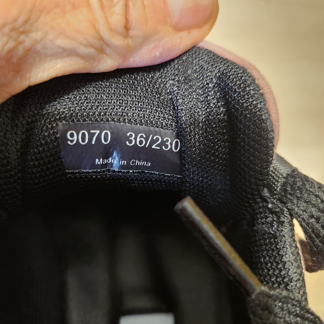 “7cm 통굽 핑크러버💕 MARYAM 유니크 스웨이드 슈즈”
230 상품이미지8