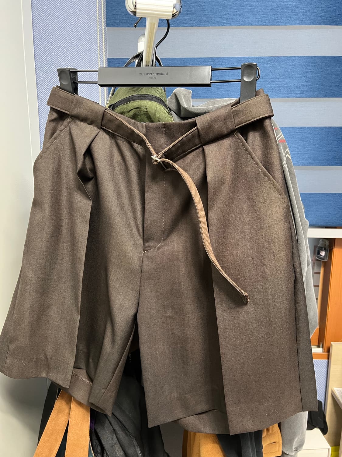 UNDECORATED Gradation Wool Short Pants 상품이미지2