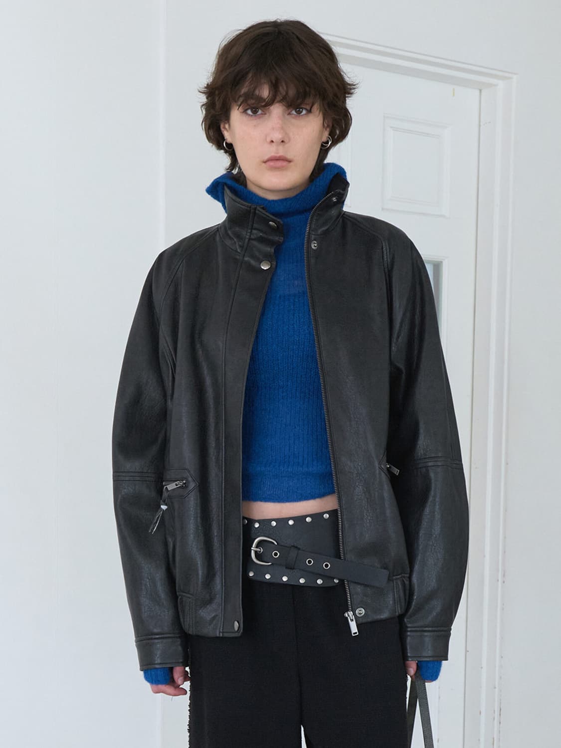 레이브 하이넥 레더 블루종 자켓 블랙 상품이미지1