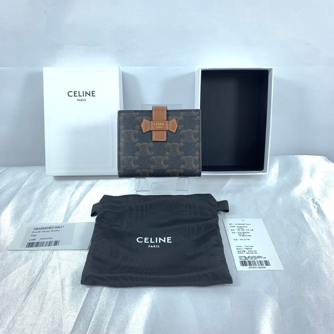 (SS급정품)셀린느 트리옹프 캔버스 스트랩 반지갑 중지갑 월렛 상품이미지1