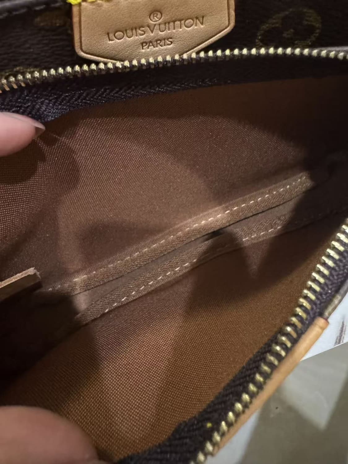 루이비통 멀티 포쉐트 악세수아 모노그램 라이트 핑크 상품이미지5