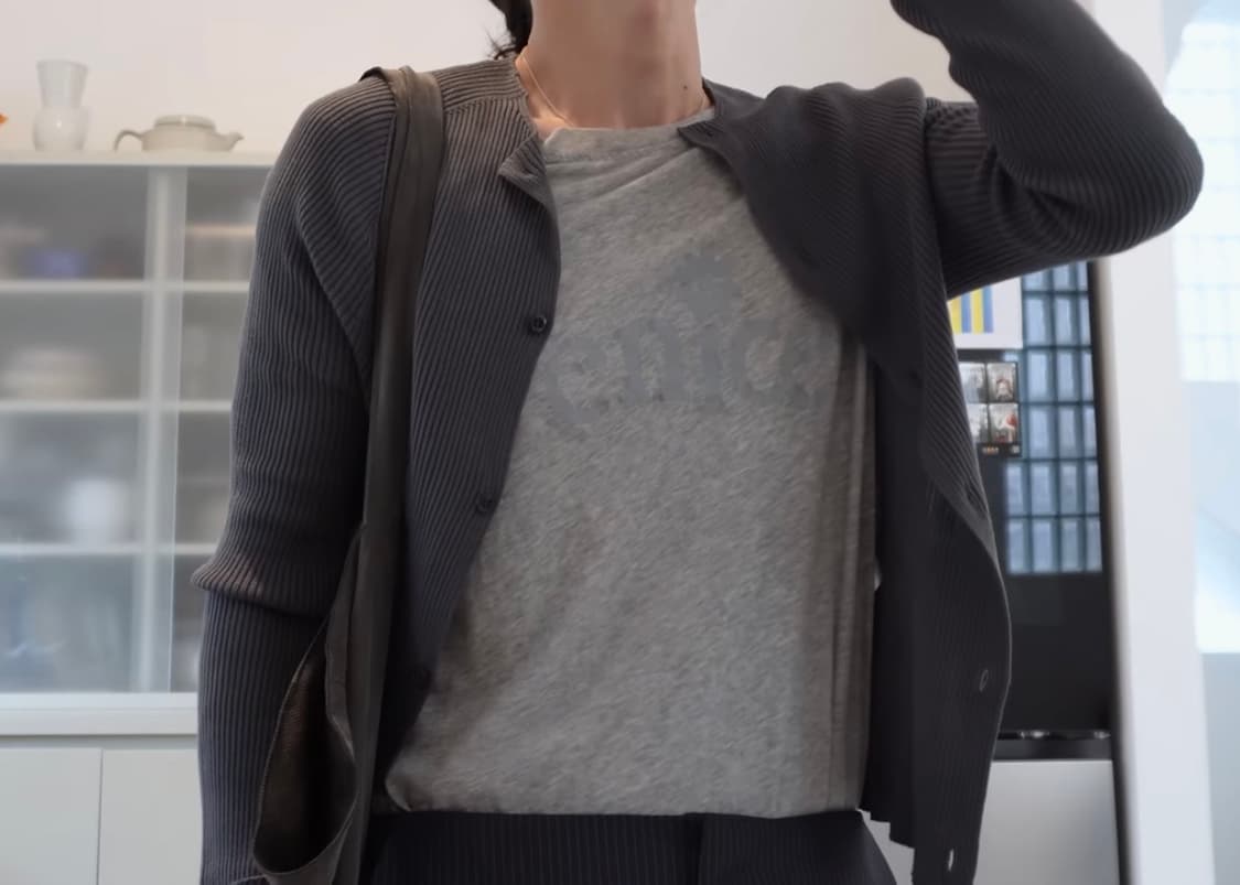리에르 aw24 실크 니트 상품이미지1