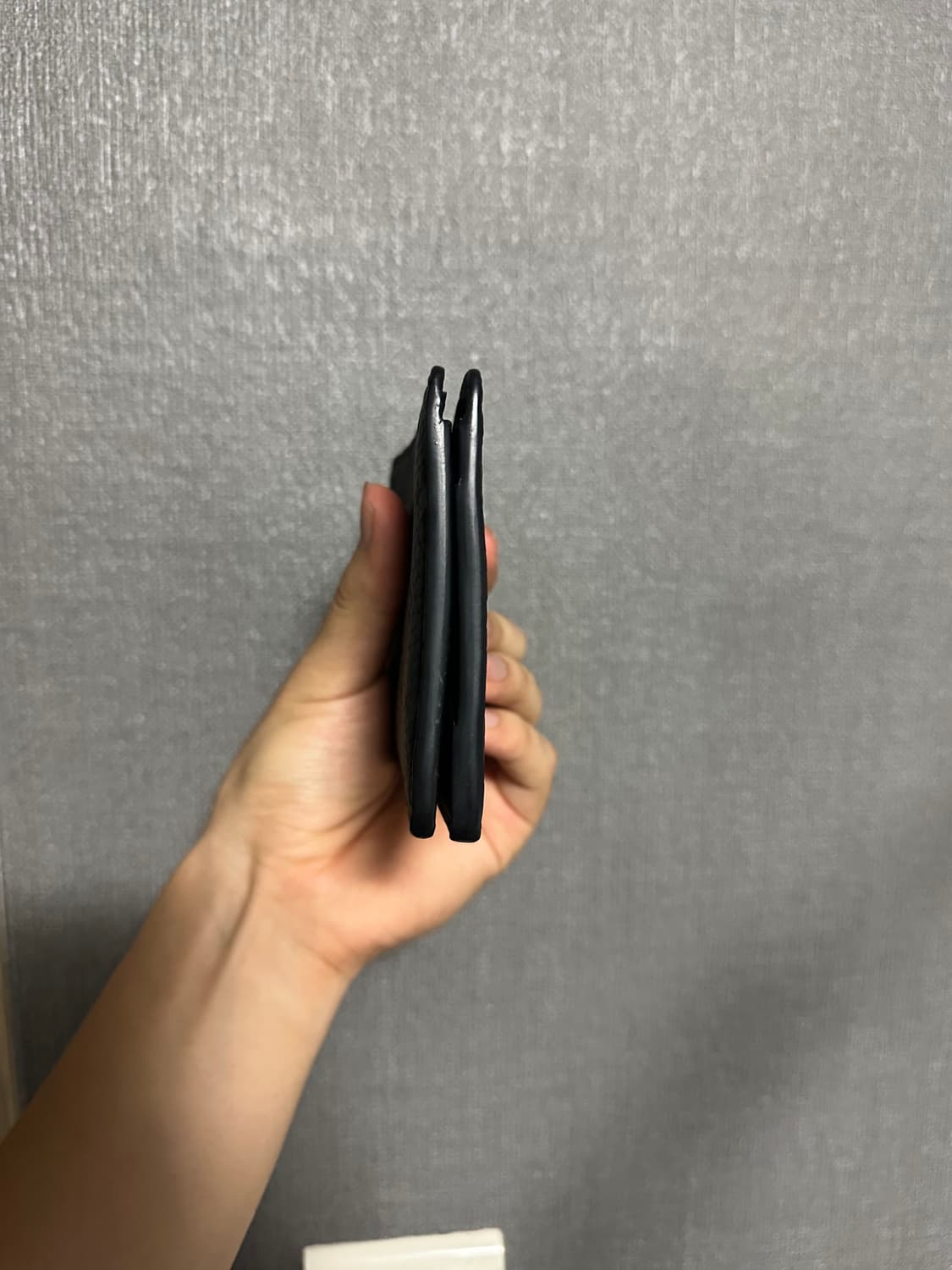 루이비통 토뤼옹 쉐도우 반지갑 상품이미지5