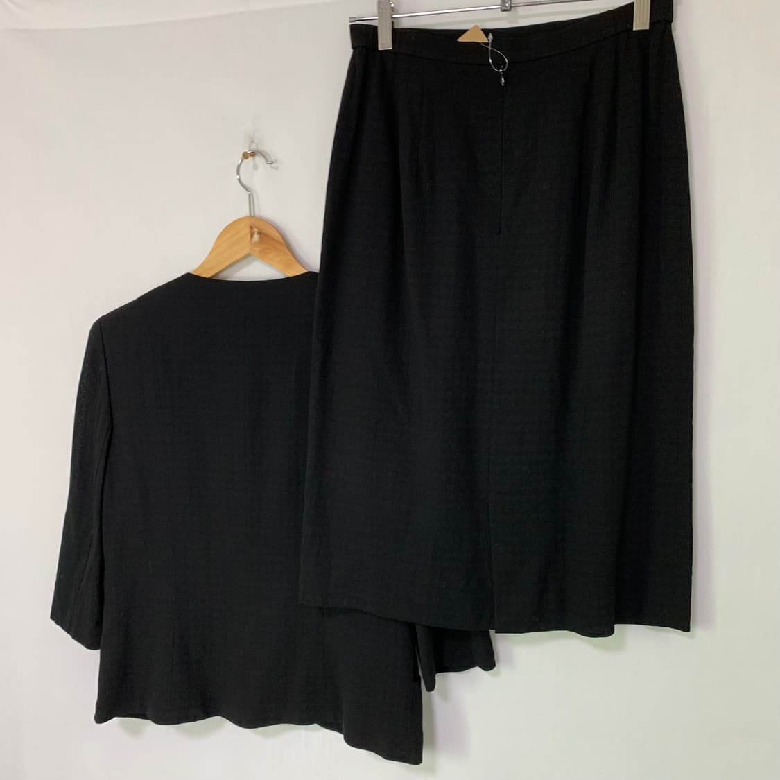 까르벵 노카라 블레이저 자켓 미디 스커트 투피스 정장 셋업 블랙 상품이미지5