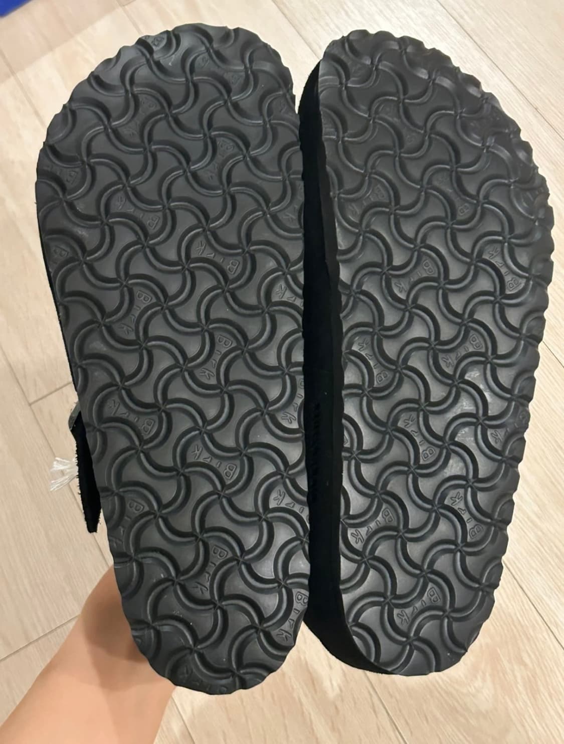 버켄스탁 런던 스웨이드 블랙 250 새상품 상품이미지4