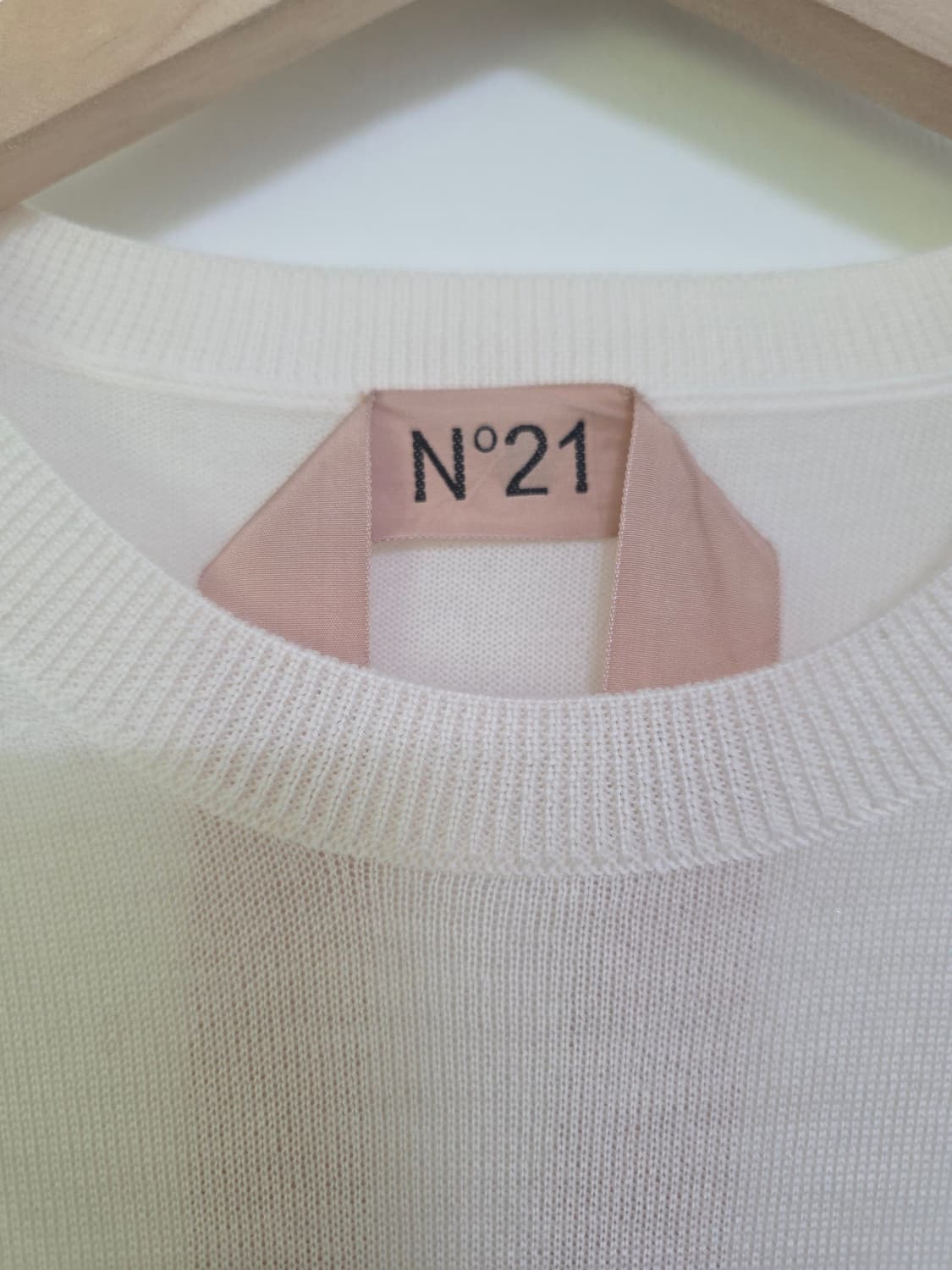 N21 넘버투엔티원 버진울100 로고 니트 IT40 상품이미지3