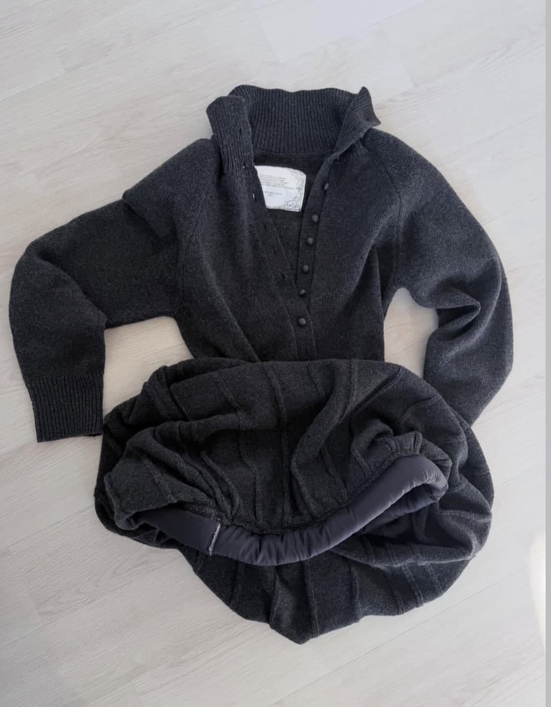 eonts Roof Kintwear - Charcoal 상품이미지1