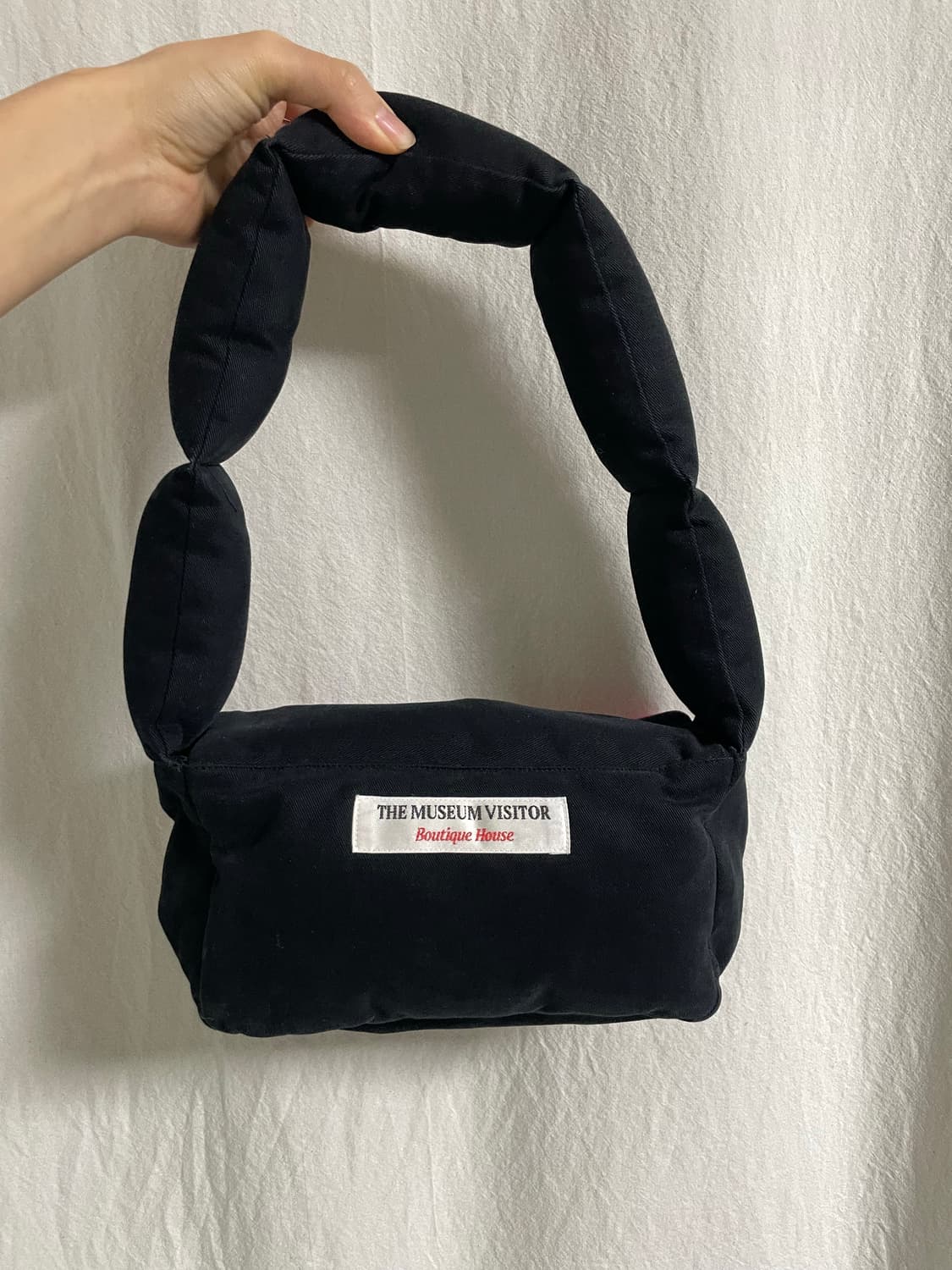 더뮤지엄비지터 쿠션 미니백 (택o) 상품이미지6