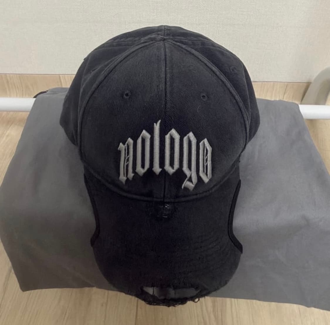 발렌시아가 노로고캡 민트급 떨이 상품이미지1