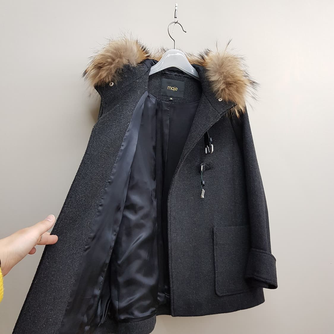 MAJE 마쥬 폭스퍼 후드 벨티드 더플 울 코트 36사이즈 상품이미지6