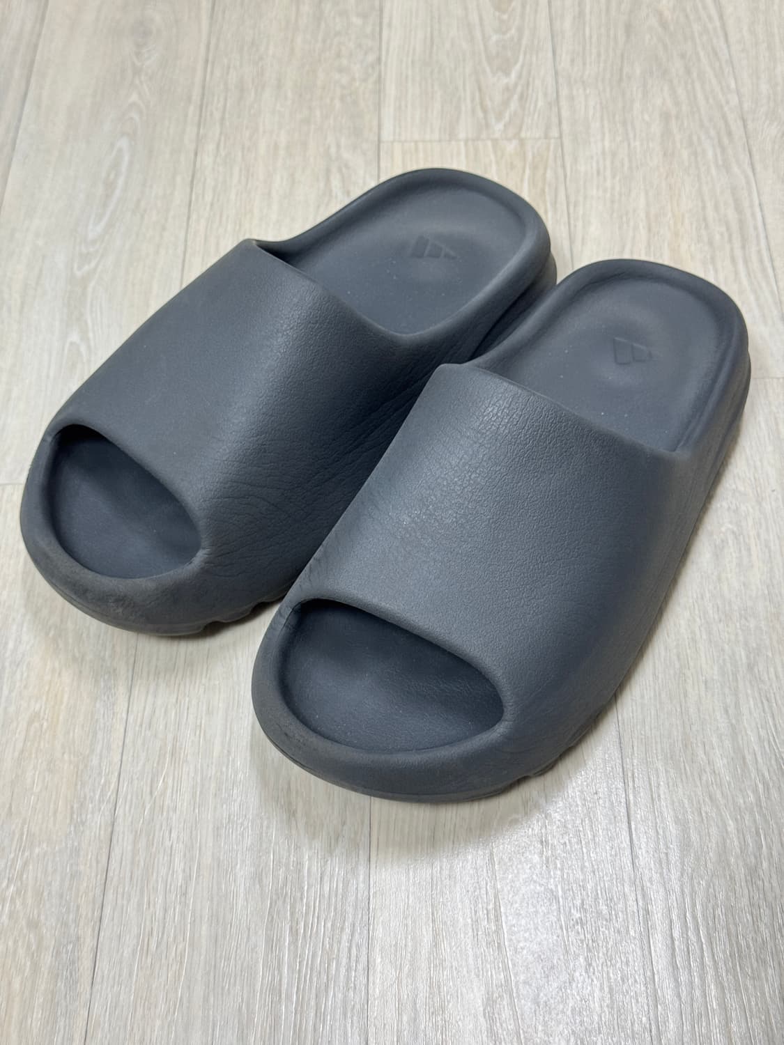 [265, US8] 아디다스 이지 슬라이드 오닉스 상품이미지1